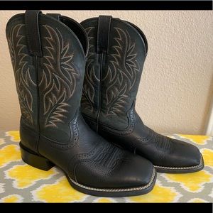 Ariat black 8.5 D boots